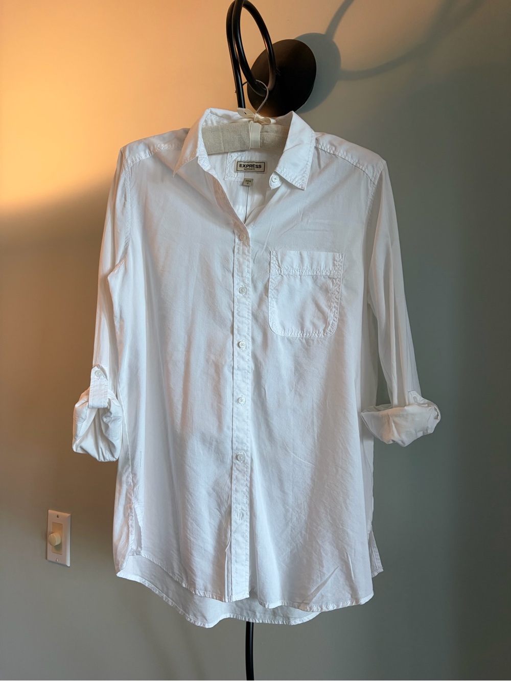 NWT EXPRESS
BOYFRIEND BUTTON-UP SHIRT